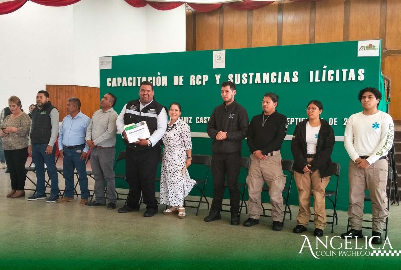 Capacitación en RCP y prevención de sustancias ilícitas.